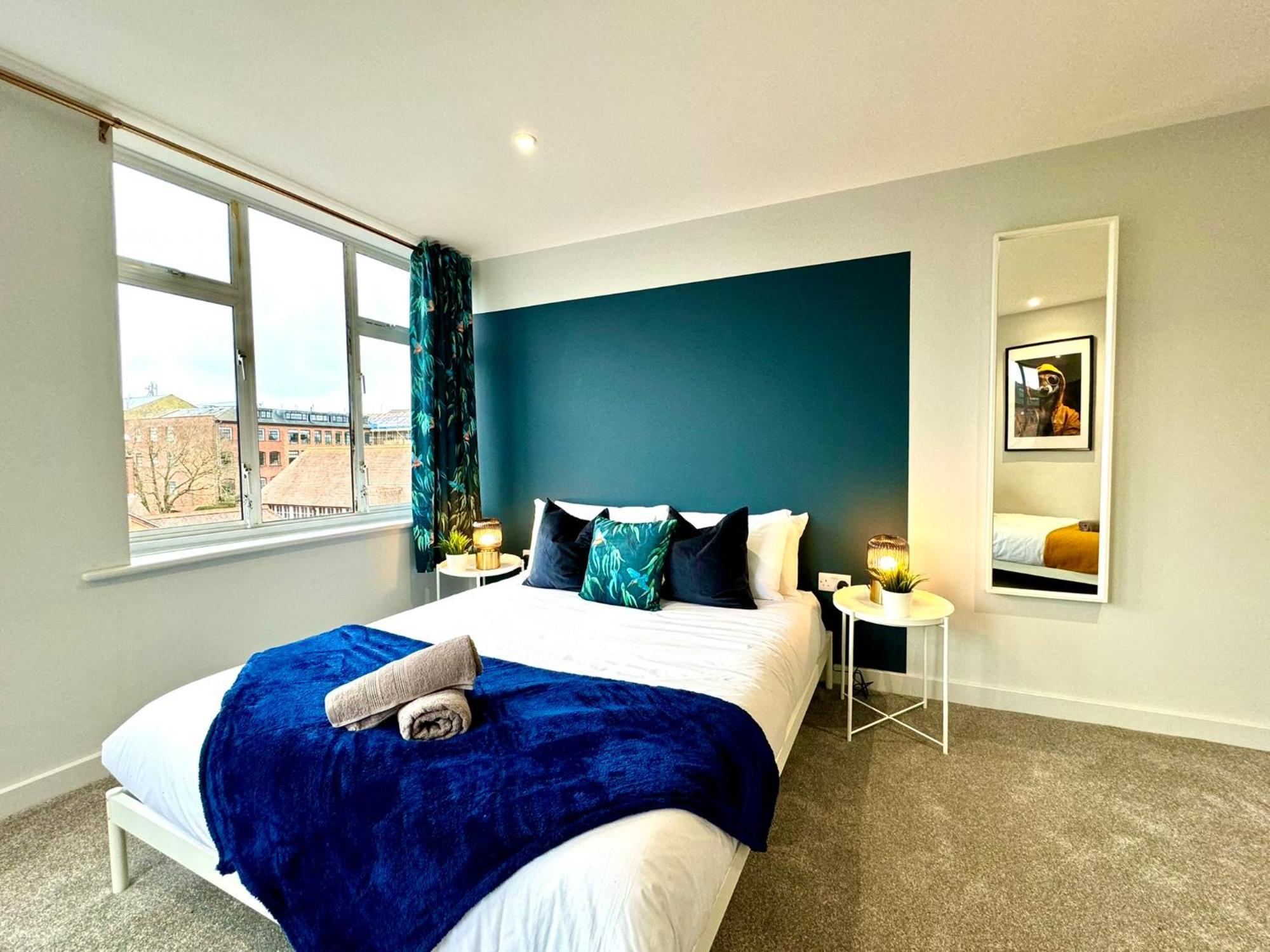 Incredible Large 3 Bedroom - Sleeps 8! *