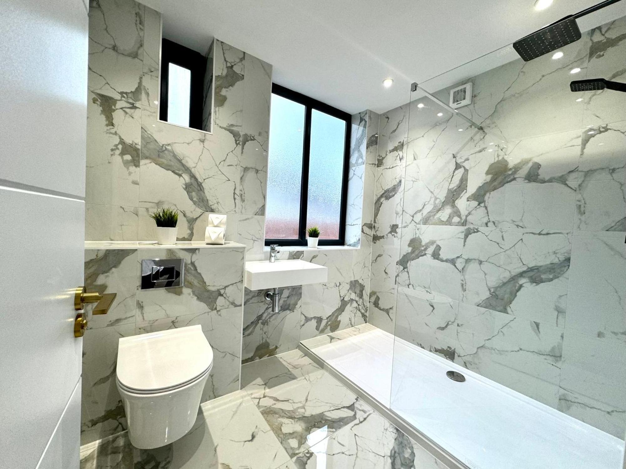 Incredible Large 3 Bedroom - Sleeps 8! Appartement